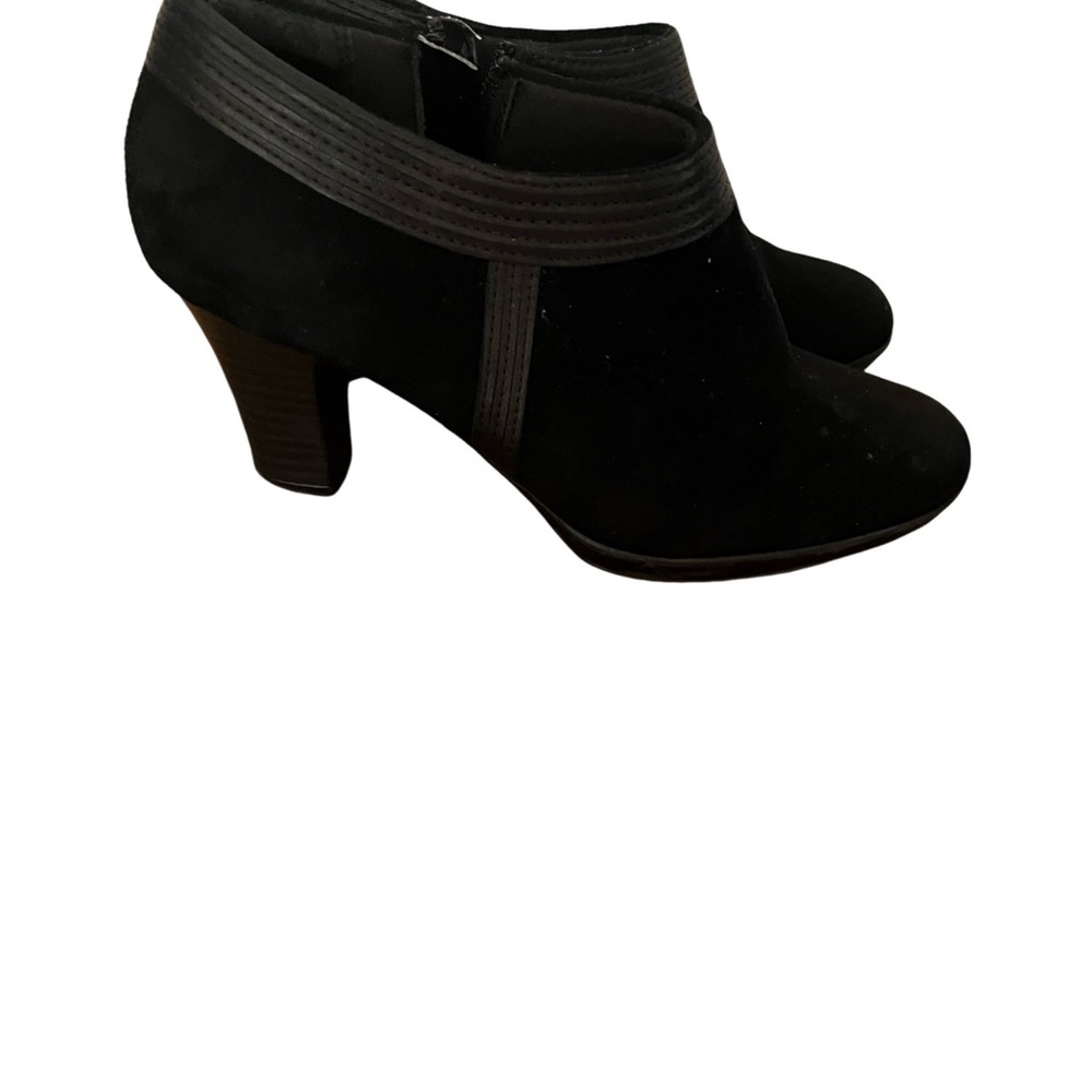 Elegant Black Ankle Boots